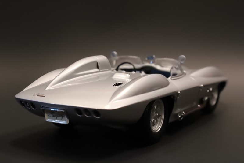 Illustration for article titled 'Murica Monday: AutoArt '59 Stingray Concept